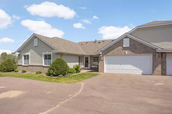 9179 Larkspur Glade, Maple Grove, MN 55311