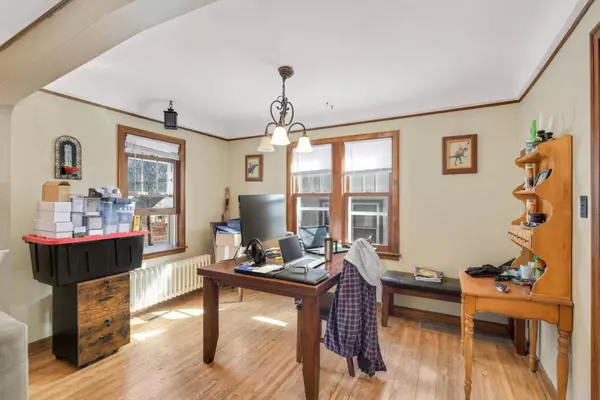 5044 Bloomington AVE S, Minneapolis, MN 55417