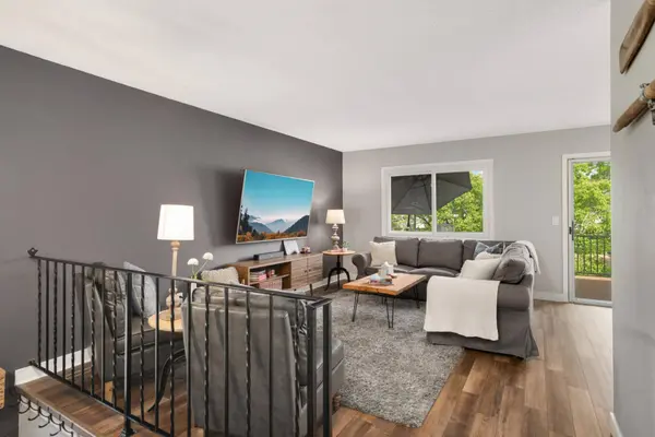 4119 Sylvia LN S, Shoreview, MN 55126