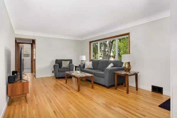 6719 Ewing AVE N, Brooklyn Center, MN 55429