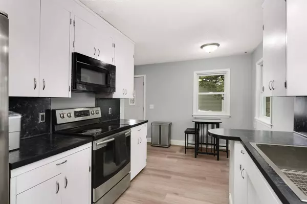 6719 Ewing AVE N, Brooklyn Center, MN 55429