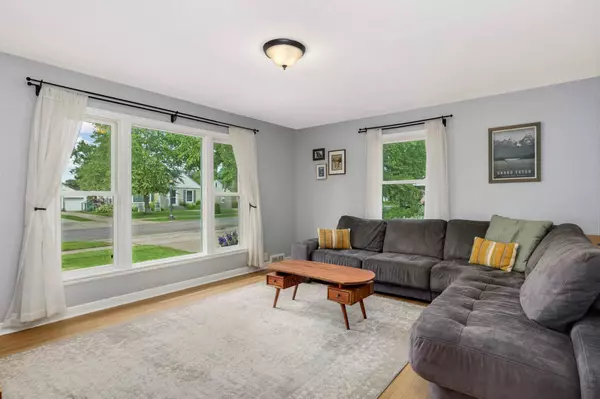 1416 Cohansey ST, Saint Paul, MN 55117