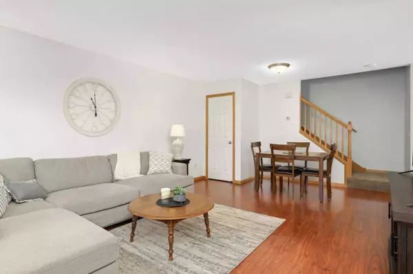 5055 149th ST N #2, Hugo, MN 55038