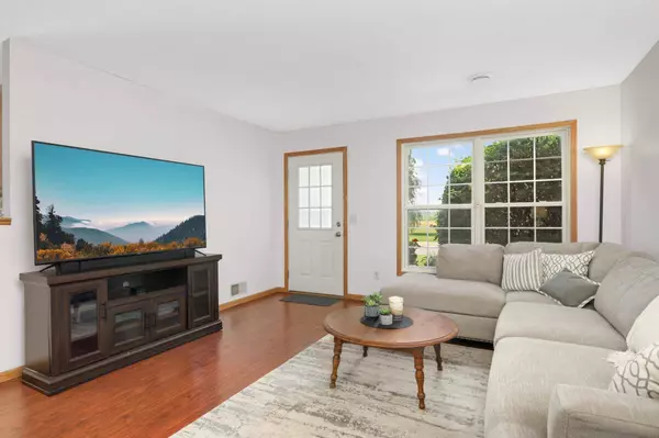 5055 149th ST N #2, Hugo, MN 55038