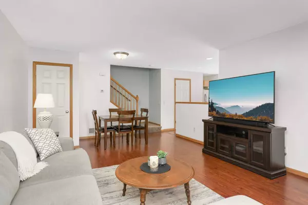 5055 149th ST N #2, Hugo, MN 55038