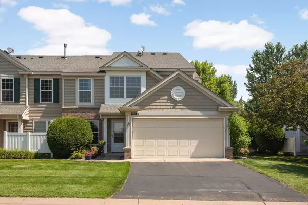 5055 149th ST N #2, Hugo, MN 55038