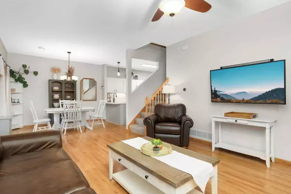 7877 Oak CT, Lino Lakes, MN 55014