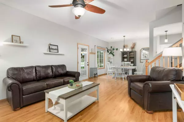 7877 Oak CT, Lino Lakes, MN 55014