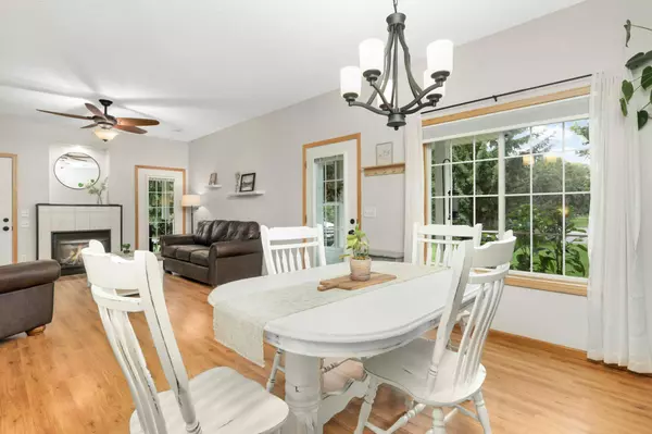 7877 Oak CT, Lino Lakes, MN 55014