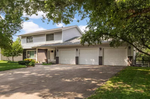 5793 Turtle Lake RD, Shoreview, MN 55126