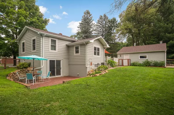 1566 Seneca TRL, White Bear Lake, MN 55110