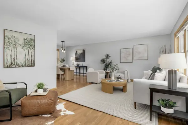 5245 Oxford ST N, Shoreview, MN 55126