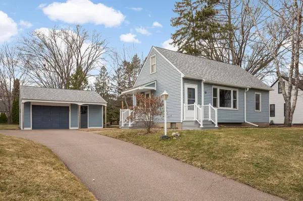 15 Circle DR, Circle Pines, MN 55014