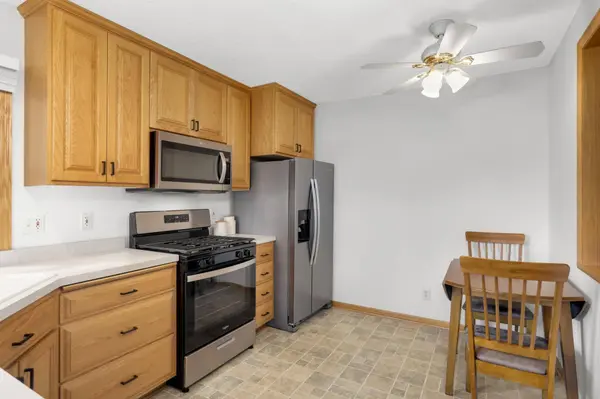 15 Circle DR, Circle Pines, MN 55014