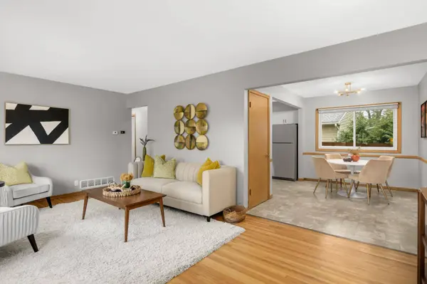 4389 Hodgson RD, Saint Paul, MN 55126