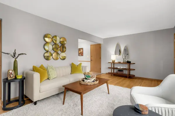 4389 Hodgson RD, Saint Paul, MN 55126