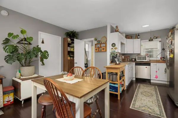 922 NE 18 1/2 AVE NE, Minneapolis, MN 55418