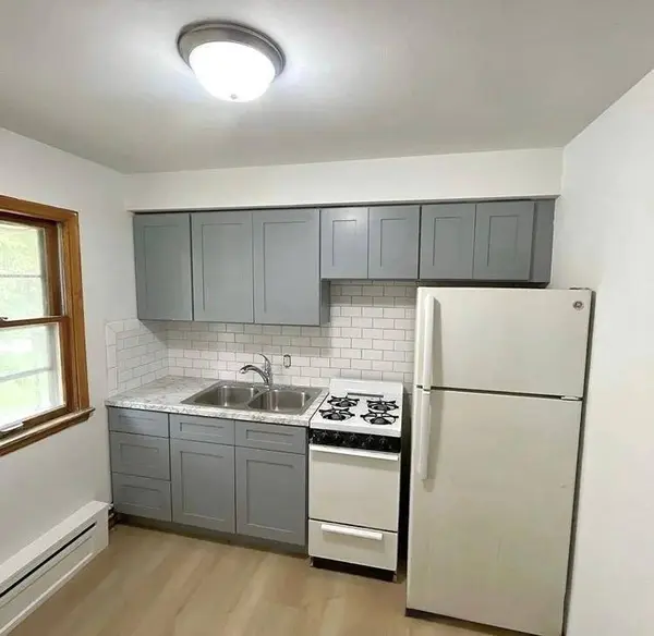 616 Ivy AVE E, Saint Paul, MN 55101