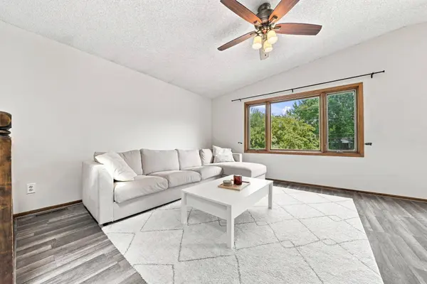 8106 Vincent AVE N, Brooklyn Park, MN 55444