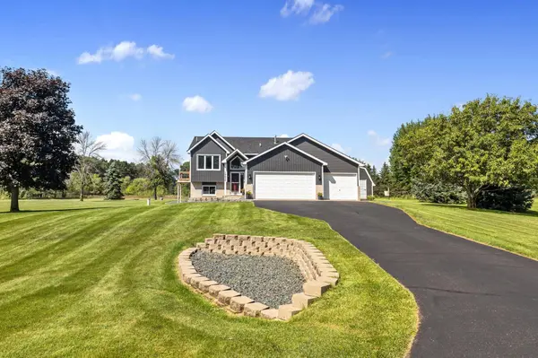 19656 Jamestown ST NE, East Bethel, MN 55011