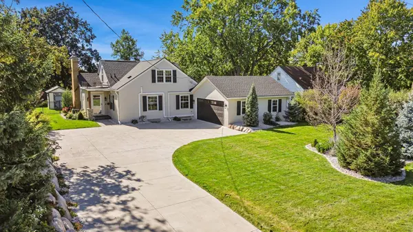 3212 29th AVE NE, Saint Anthony, MN 55418