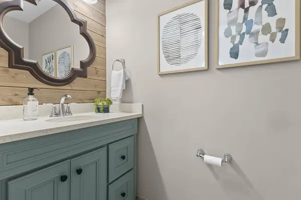 3212 29th AVE NE, Saint Anthony, MN 55418