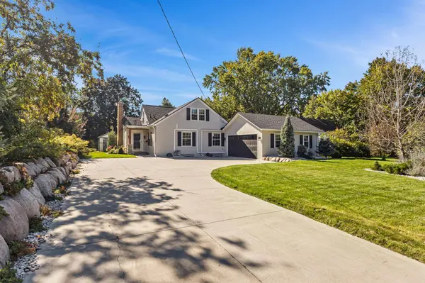 3212 29th AVE NE, Saint Anthony, MN 55418