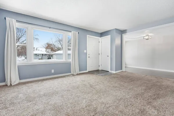 5580 Aldine ST, Shoreview, MN 55126