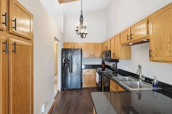 13734 85th AVE N, Maple Grove, MN 55369