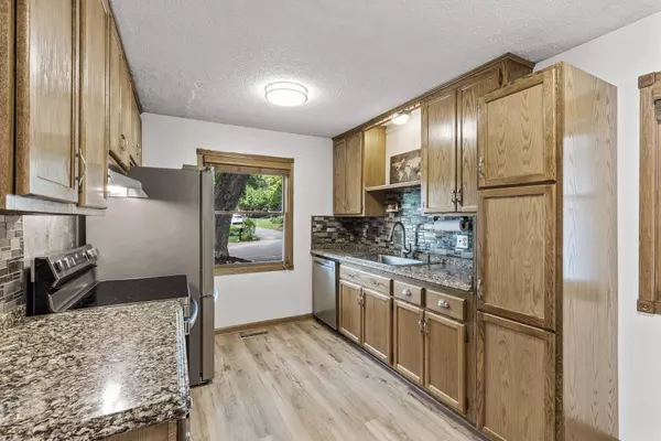 5816 Upper 183rd ST W, Farmington, MN 55024