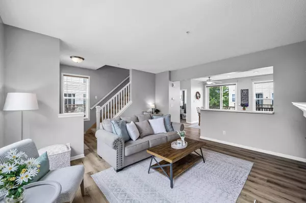 2099 Clover Ridge DR, Chaska, MN 55318