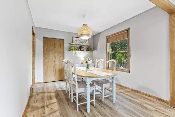 5816 Upper 183rd ST W, Farmington, MN 55024