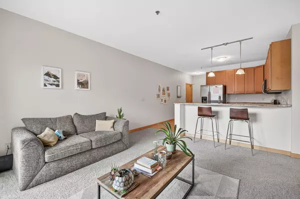 2900 University AVE SE #302, Minneapolis, MN 55414