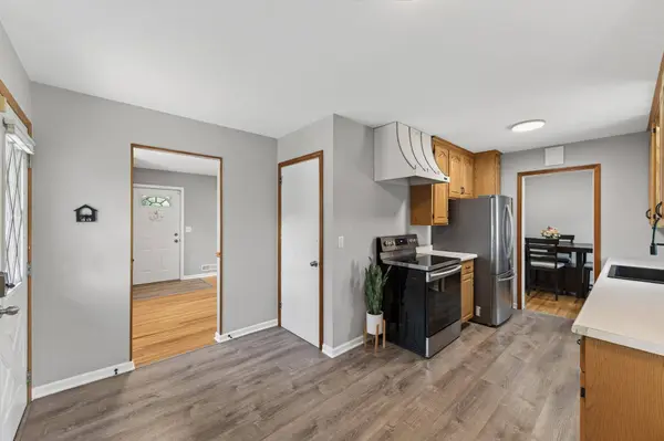 10855 President DR NE, Blaine, MN 55434