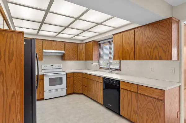 10305 Morris RD, Bloomington, MN 55437