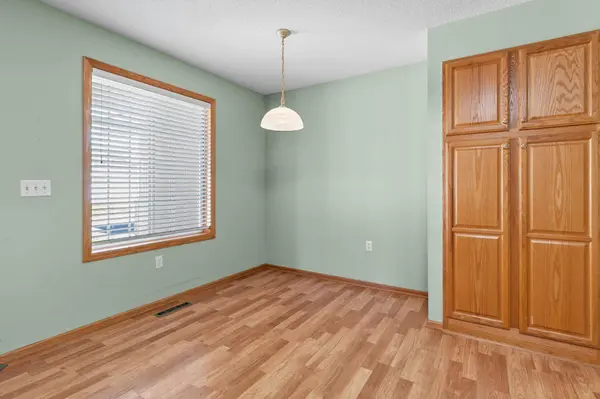 6117 150th ST N, Hugo, MN 55038