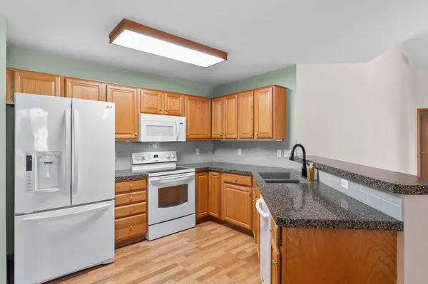 6117 150th ST N, Hugo, MN 55038