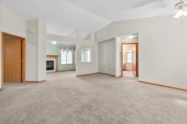 6117 150th ST N, Hugo, MN 55038