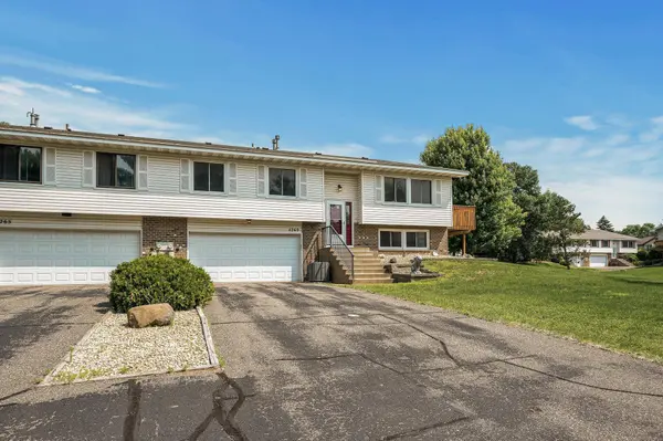 4269 Bridgewood TER, Vadnais Heights, MN 55127