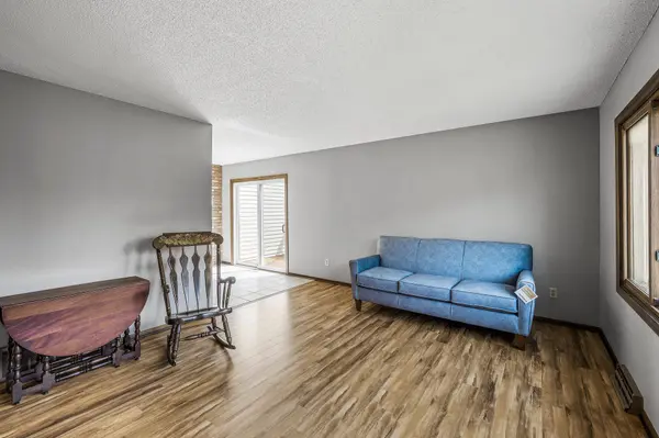 4269 Bridgewood TER, Vadnais Heights, MN 55127