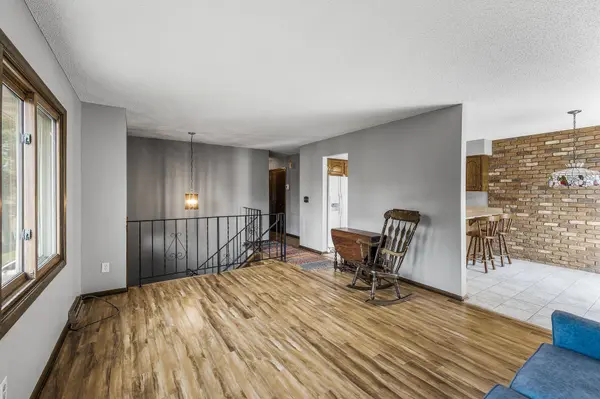 4269 Bridgewood TER, Vadnais Heights, MN 55127