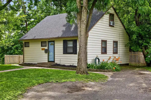 6701 34th AVE N, Crystal, MN 55427