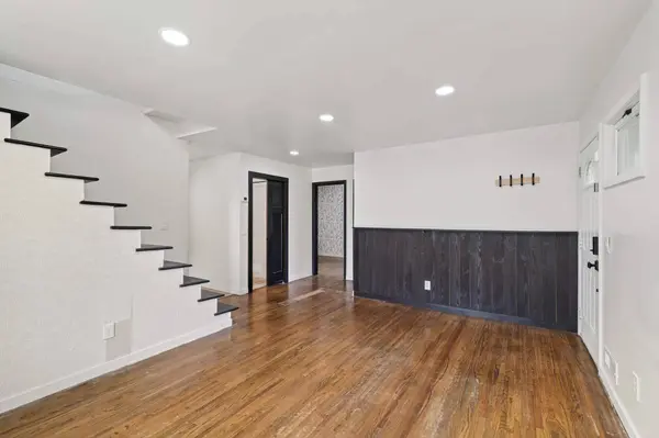 6701 34th AVE N, Crystal, MN 55427