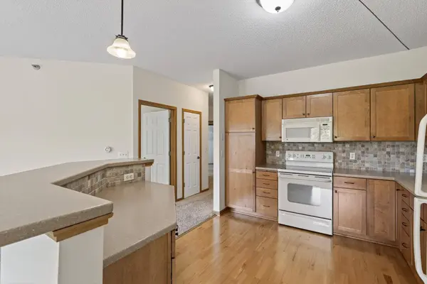16154 Main AVE SE #125, Prior Lake, MN 55372