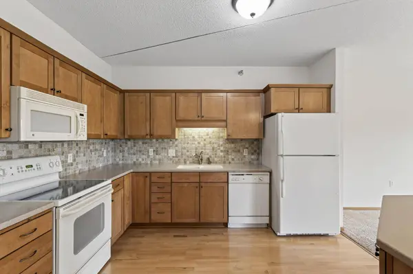 16154 Main AVE SE #125, Prior Lake, MN 55372