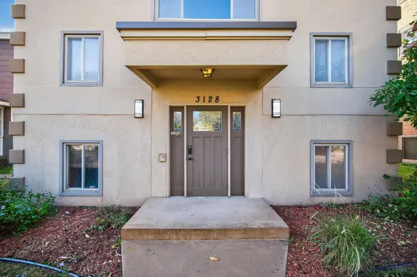 3128 Hennepin AVE #101, Minneapolis, MN 55408