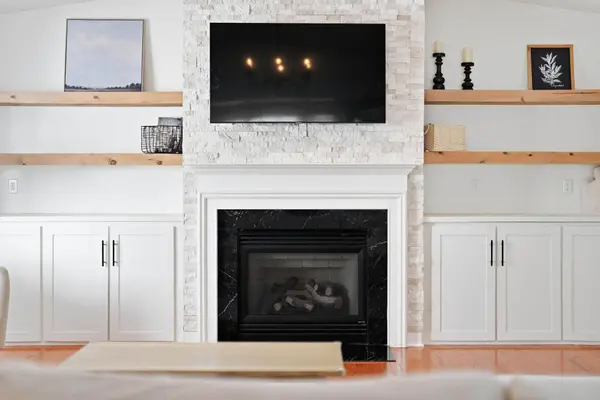 10405 99th PL N, Maple Grove, MN 55369