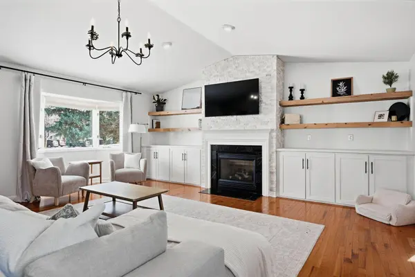 10405 99th PL N, Maple Grove, MN 55369