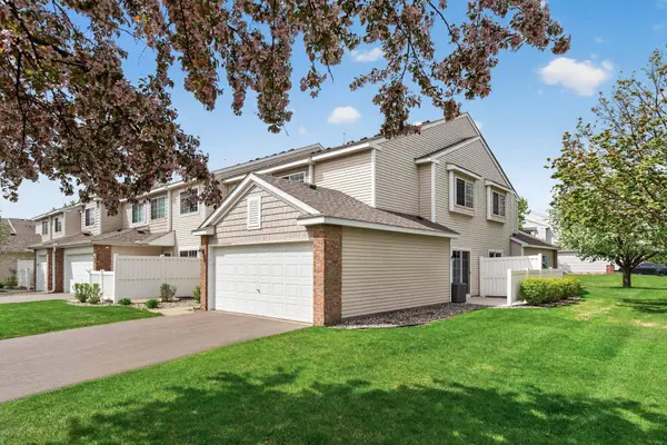 15822 Fleet TRL, Apple Valley, MN 55124
