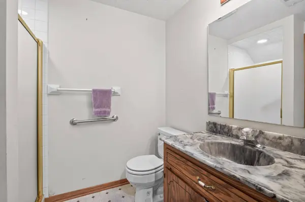 72 Garden DR, Burnsville, MN 55337